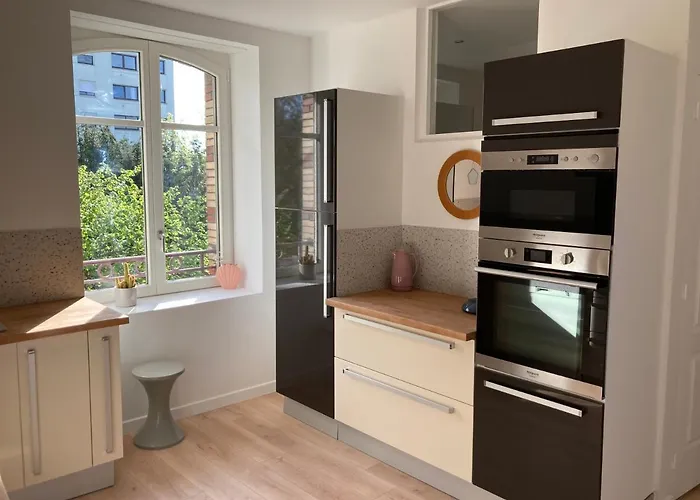 Medreville Apartment *